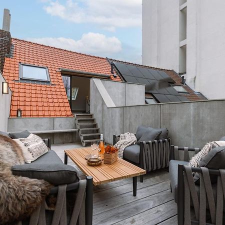 Beautiful Luxurious Mansion With Several Terraces コルト レイク エクステリア 写真