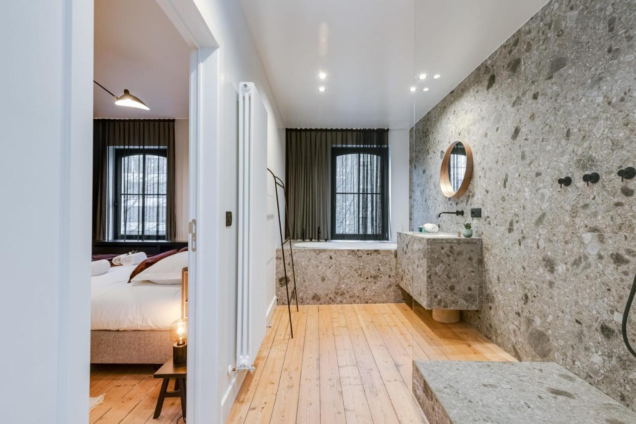 Beautiful Luxurious Mansion With Several Terraces コルト レイク エクステリア 写真