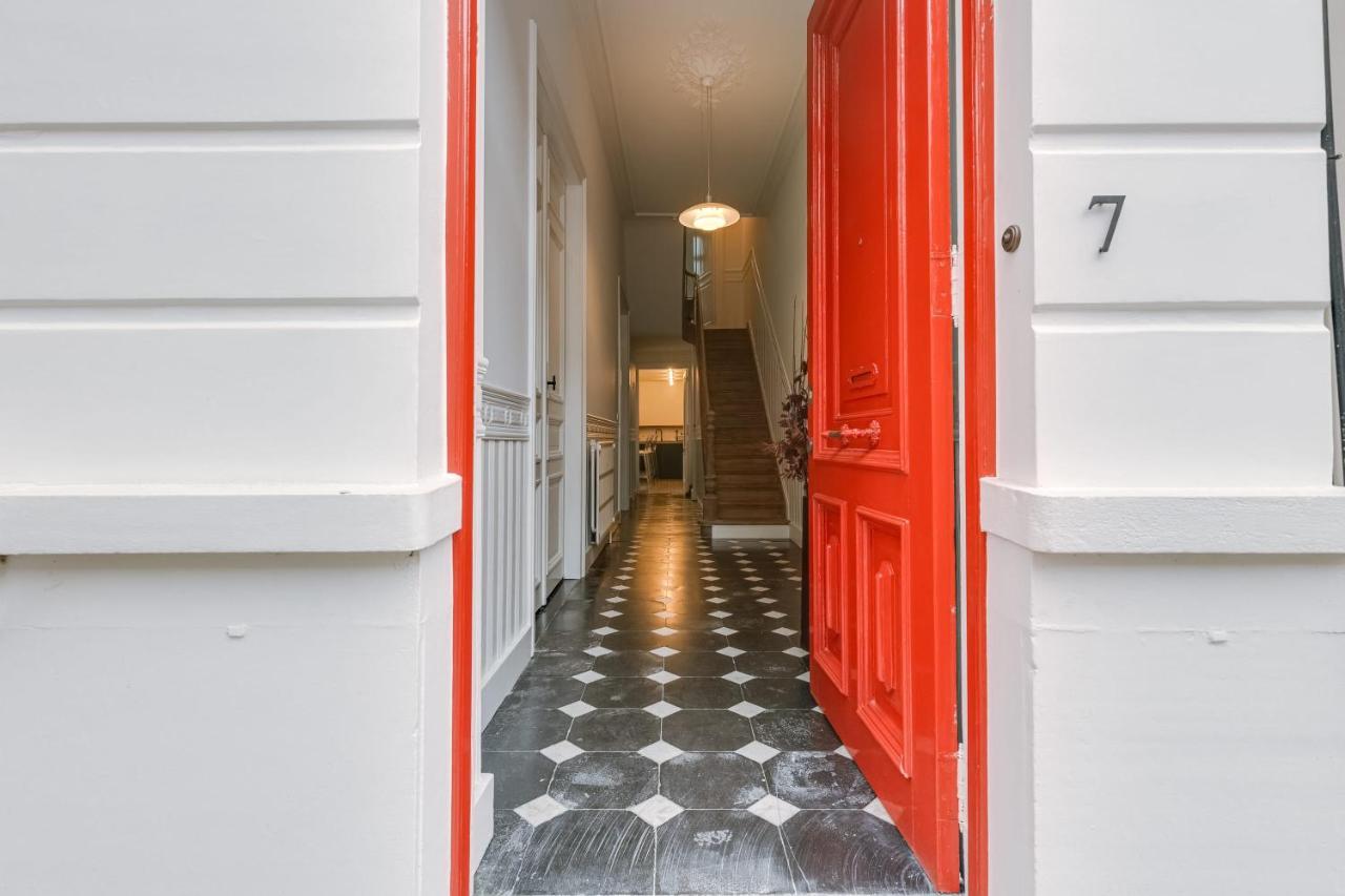Beautiful Luxurious Mansion With Several Terraces コルト レイク エクステリア 写真